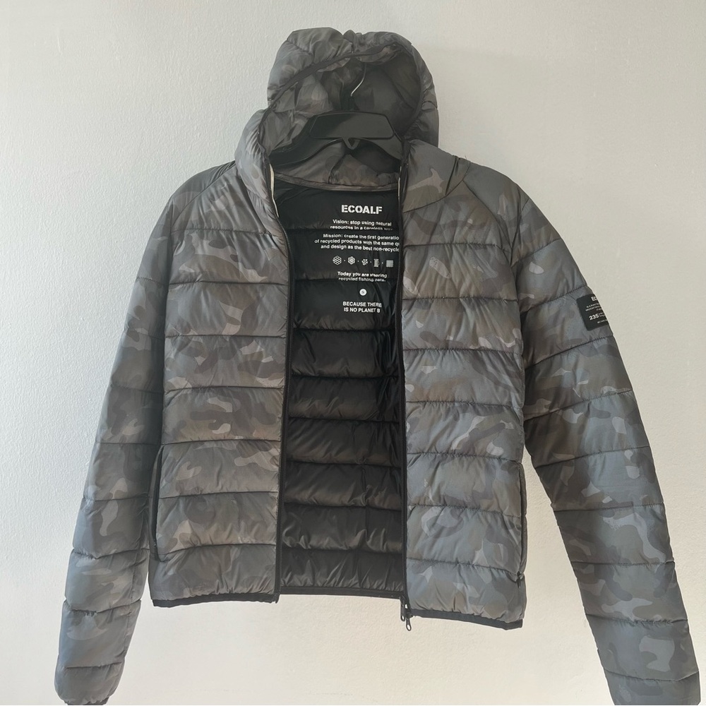 ECOALF Women's Camouflage Puffer Jacket - Gray